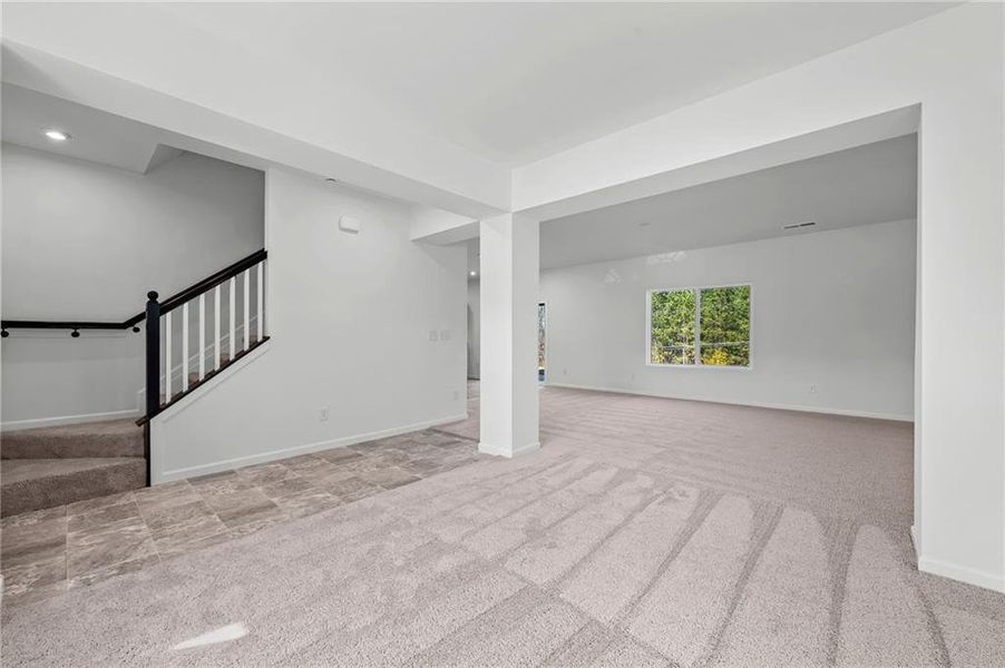 Spacious, unfurnished interior of a new home in Sage Woods, Dallas (Image 32).