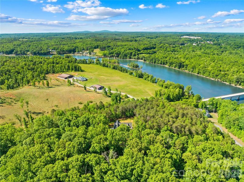 Natural landscape and outdoor views near  in Statesville (Image 36).