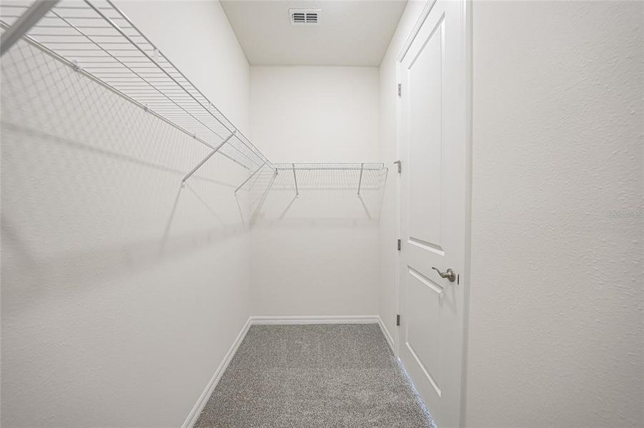 Spacious, unfurnished interior of a new home in Turnleaf, Punta Gorda (Image 21).