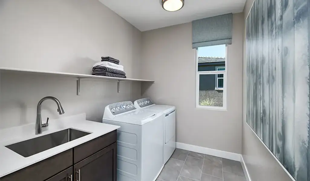 Coronado-L723-Stonehaven Laundy