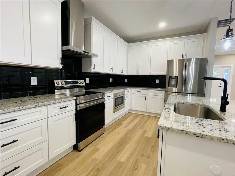 Furnished interior view inside a new home in , Hapeville (Image 3).