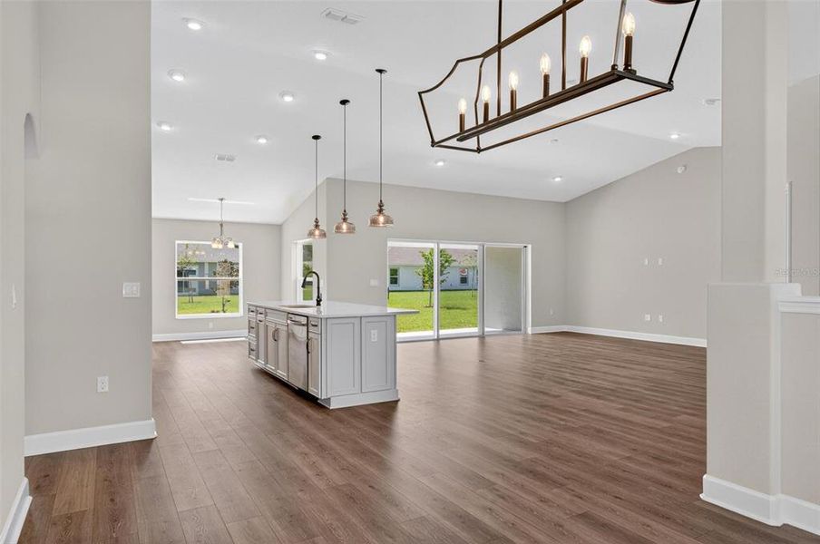 Spacious, unfurnished interior of a new home in , Palm Coast (Image 31).