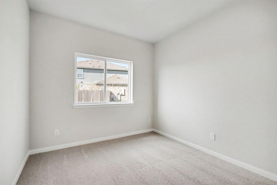 Spacious, unfurnished interior of a new home in Columbia Lakes, West Columbia (Image 26).