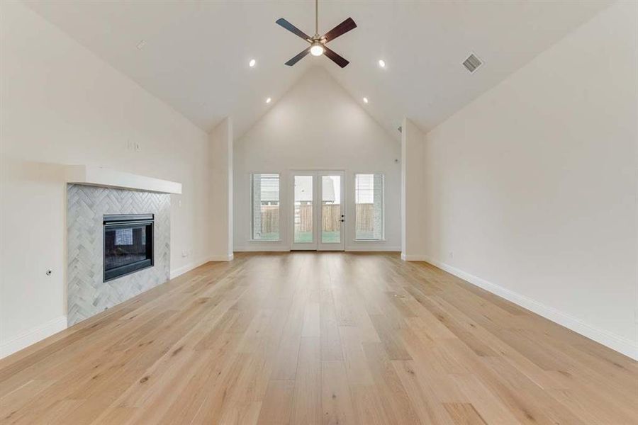 Representative Photo Aberdeen II_07