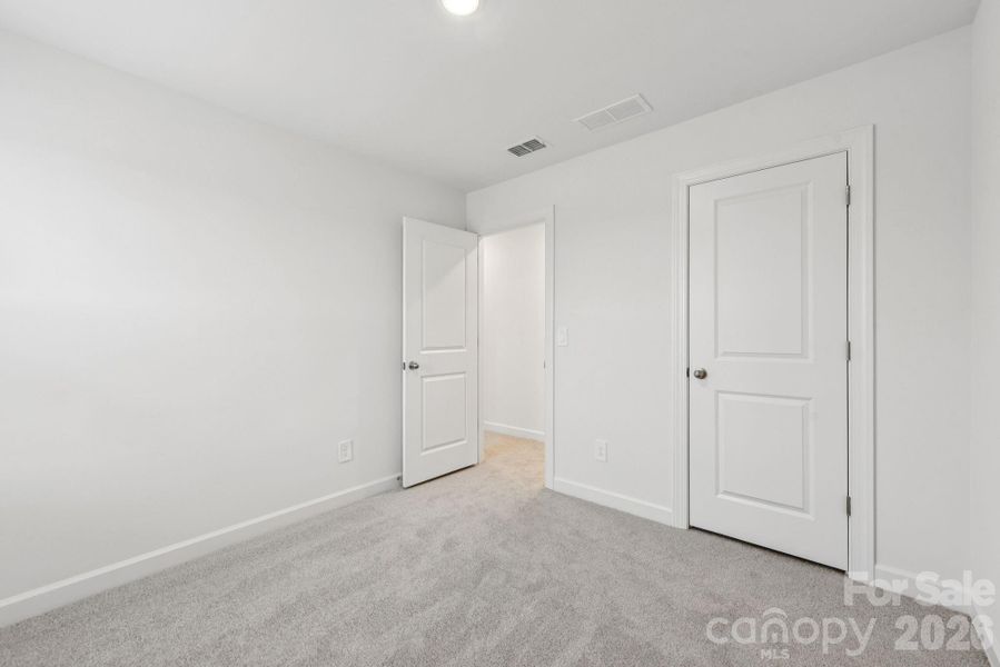 Spacious, unfurnished interior of a new home in , Fort Mill (Image 21).