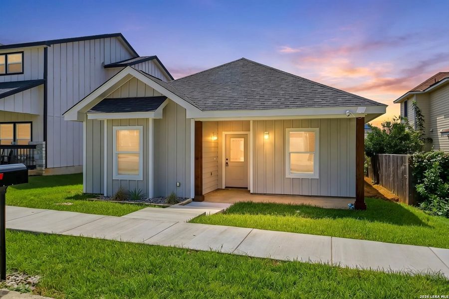 Image 13 of a home in .