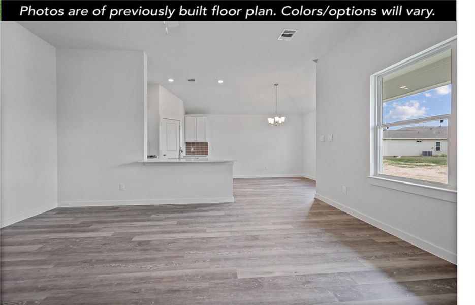 Spacious, unfurnished interior of a new home in Grand Oaks Reserve, Cleveland (Image 6).