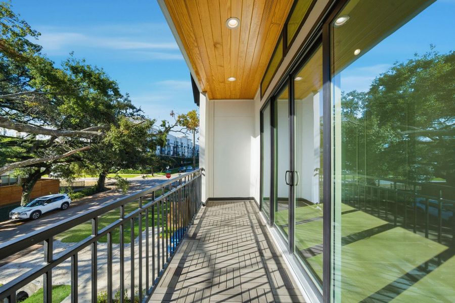 Exterior details and patio area of a home in , Houston (Image 3).