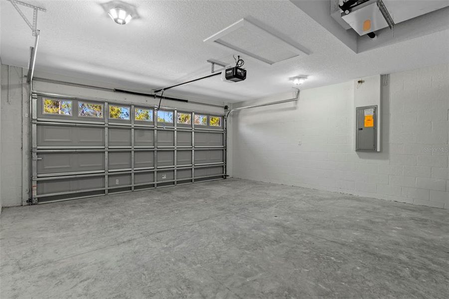 Spacious, unfurnished interior of a new home in , Brooksville (Image 31).