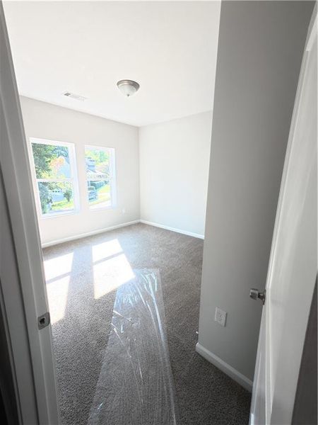 Spacious, unfurnished interior of a new home in , Temple (Image 9).