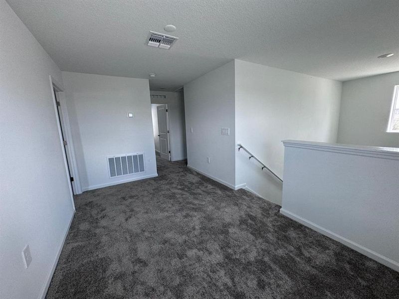 Spacious, unfurnished interior of a new home in Cascades, Davenport (Image 38).