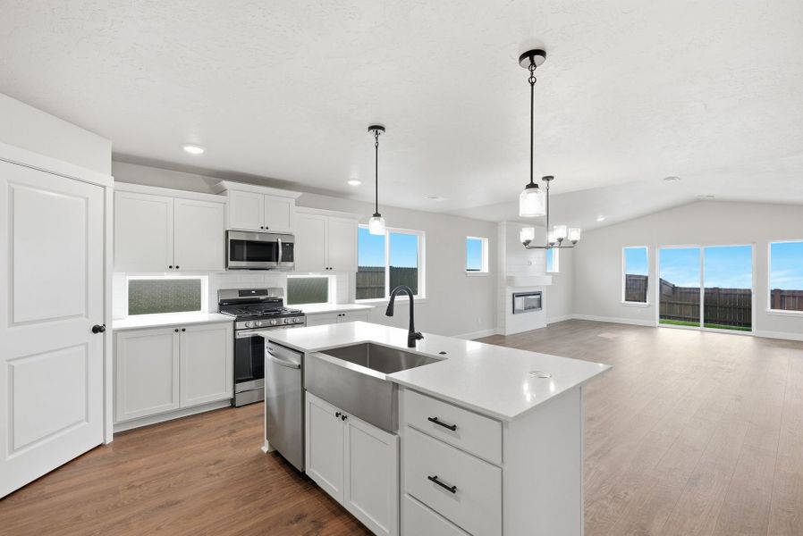 Representative furnished interior of a home built from the Laurel by MonteVista Homes in IronHorse, Prineville (Image 8).
