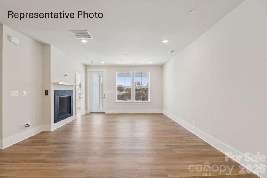 Spacious, unfurnished interior of a new home in Brook Run Villas, Fort Mill (Image 16). Spacious, unfurnished interior of a new home in Brook Run Villas, Fort Mill (Image 16).