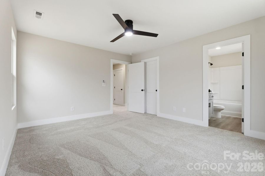 Spacious, unfurnished interior of a new home in , Kannapolis (Image 20).