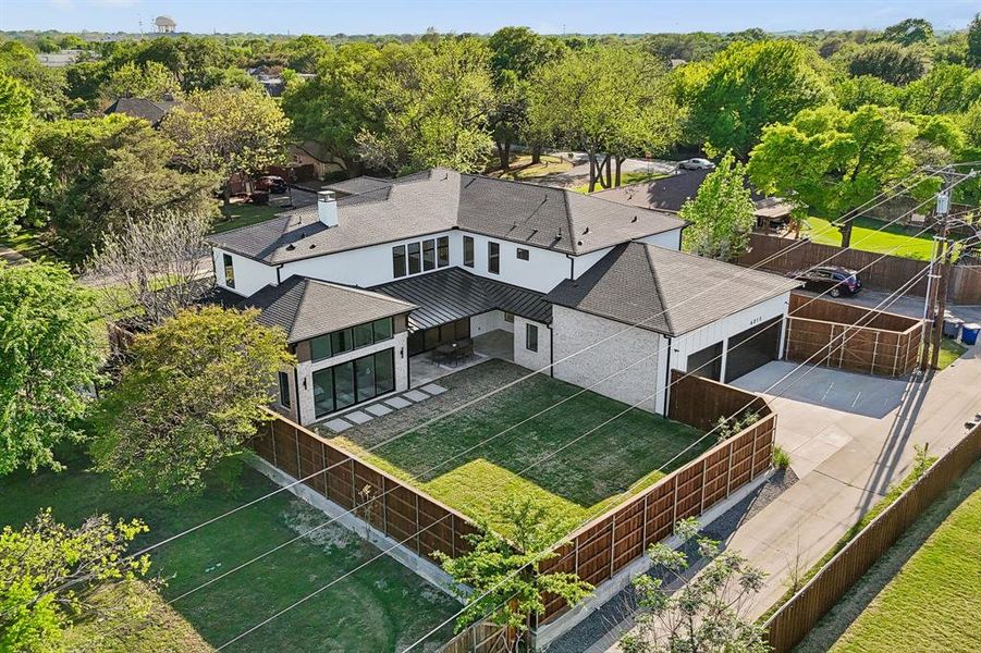 Front exterior of a new home in , Dallas, TX, highlighting curb appeal (Image 24).