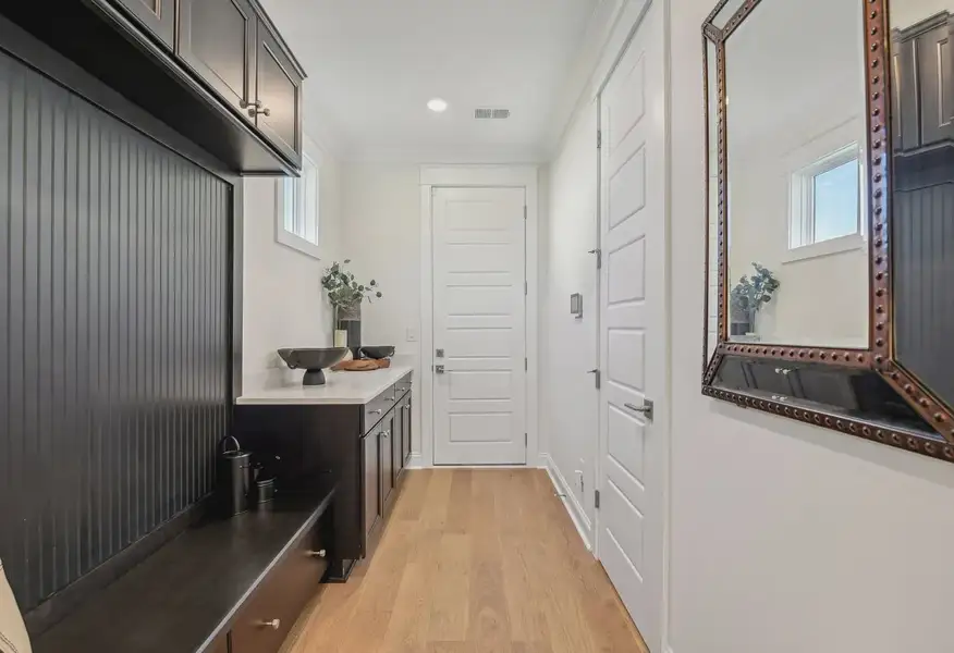 Logan Model Drop Zone, Windell Woods - 3 of 15