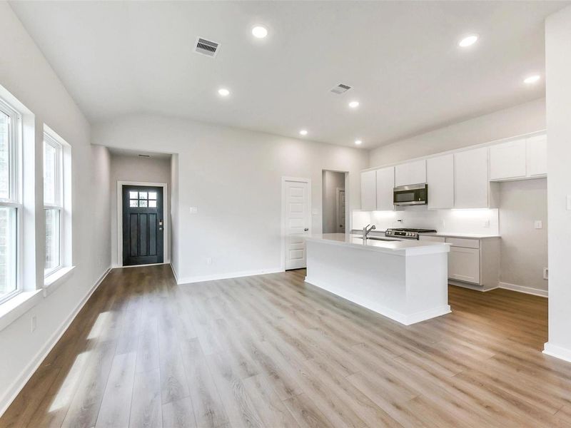 Image 34 of a home in River Ranch Meadows. Image 34 of a home in River Ranch Meadows.