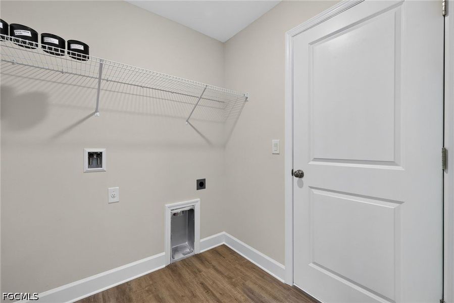 Spacious, unfurnished interior of a new home in Cape Coral, Cape Coral (Image 31). Spacious, unfurnished interior of a new home in Cape Coral, Cape Coral (Image 31).