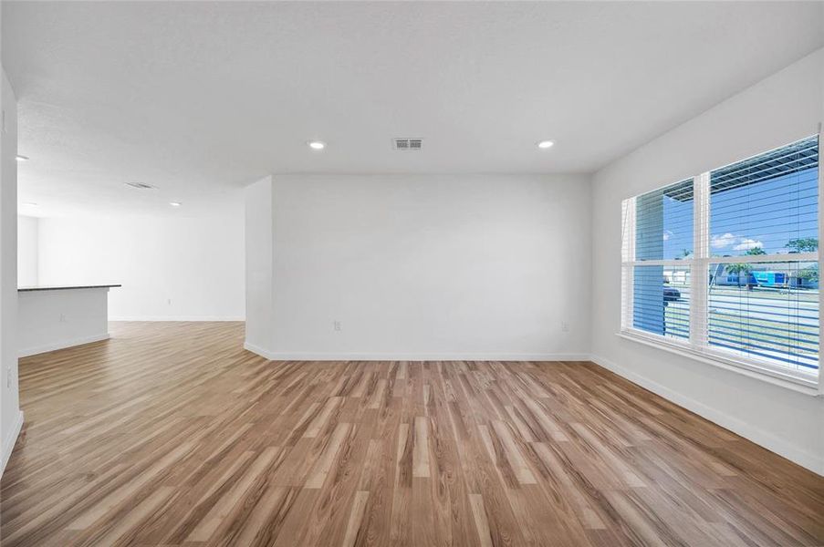 Spacious, unfurnished interior of a new home in , Haines City (Image 31). Spacious, unfurnished interior of a new home in , Haines City (Image 31).
