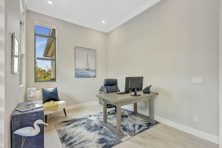 Furnished interior view inside a new home in , Port St. Lucie (Image 35).