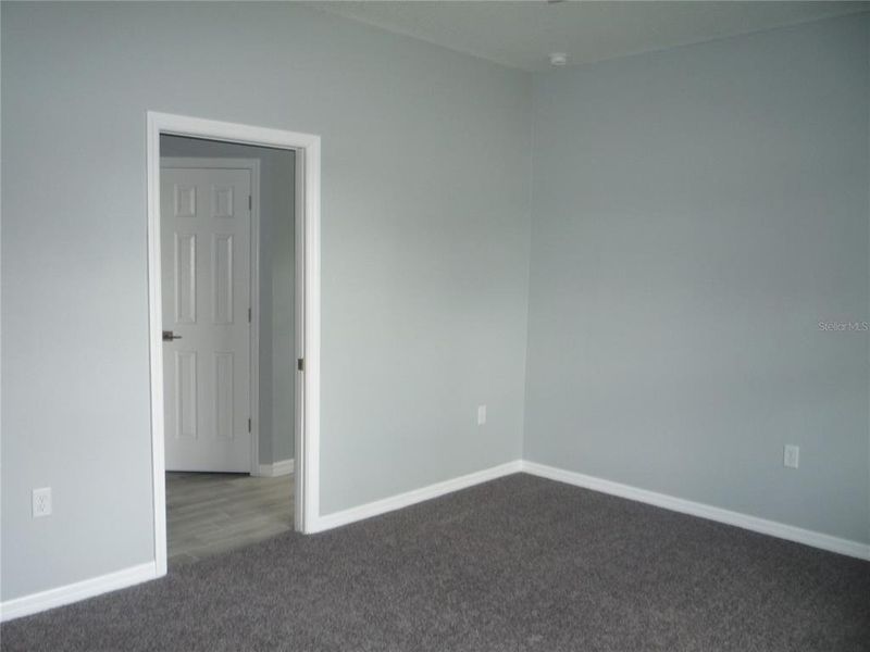 Spacious, unfurnished interior of a new home in , Ocala (Image 38).