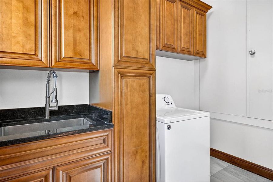 Close-up of interior finishes inside a home in , Thonotosassa (Image 23). Close-up of interior finishes inside a home in , Thonotosassa (Image 23).