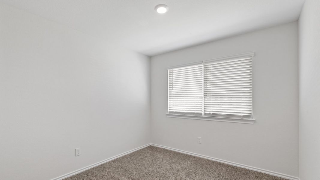 Spacious, unfurnished interior of a new home in Stonewyck Farms, Ennis (Image 21).