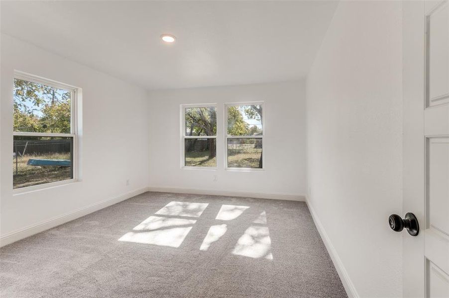 Spacious, unfurnished interior of a new home in , Fort Worth (Image 9).