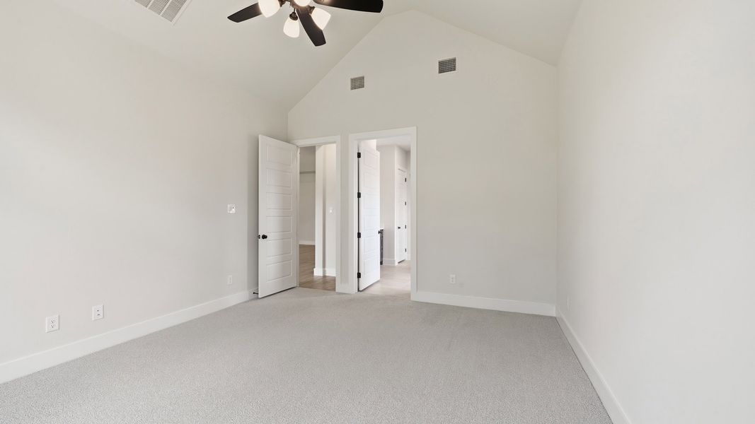 Spacious, unfurnished interior of a new home in The Parks at Wilson Creek, Celina (Image 16).