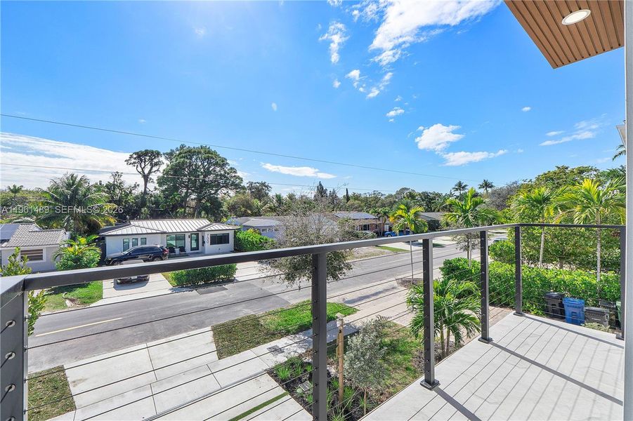 Exterior details and patio area of a home in , Fort Lauderdale (Image 37).