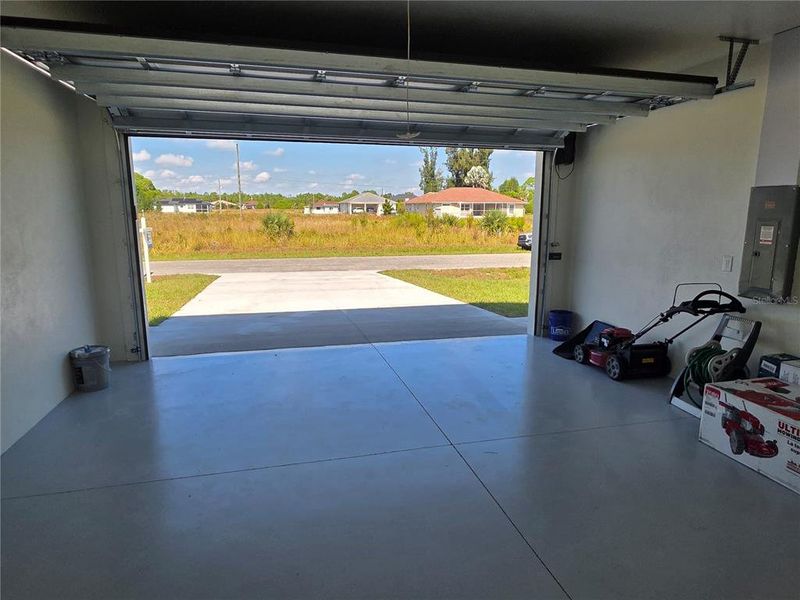 Community amenities in , North Port (Image 45).