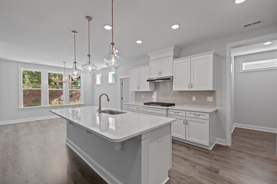 Representative furnished interior of a home built from the The Hampton by RobuckHomes in Kennebec Crossing, Angier (Image 86). Representative furnished interior of a home built from the The Hampton by RobuckHomes in Kennebec Crossing, Angier (Image 86).