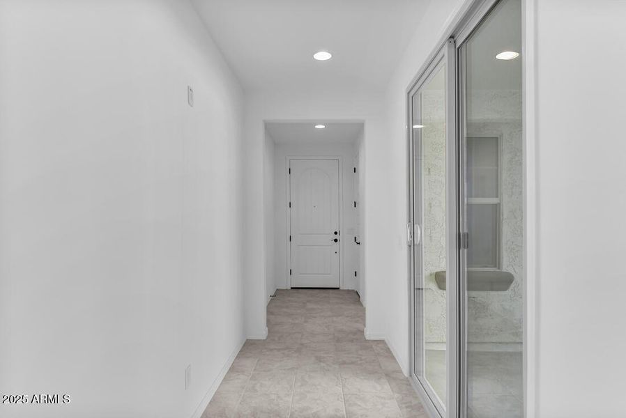 3817 S Tulip - Ready Now