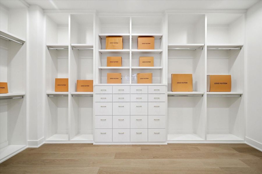 Image 41 of a home in .