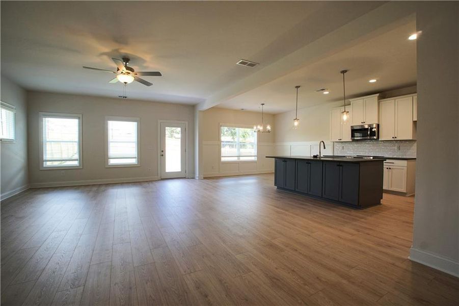 Spacious, unfurnished interior of a new home in , Marietta (Image 18).