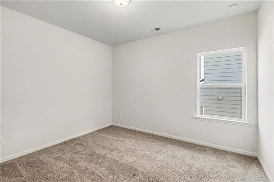 Spacious, unfurnished interior of a new home in Highland Crossing, Cartersville (Image 17).