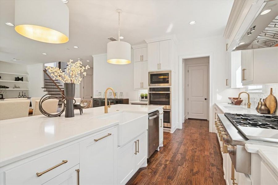 Furnished interior view inside a new home in , Dallas (Image 15).