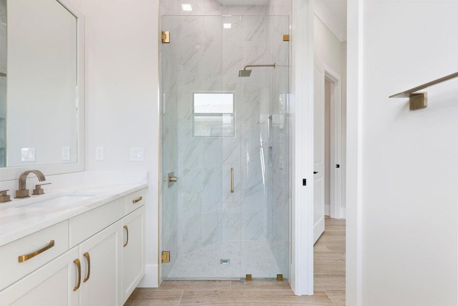 20250325203941805384000000-o