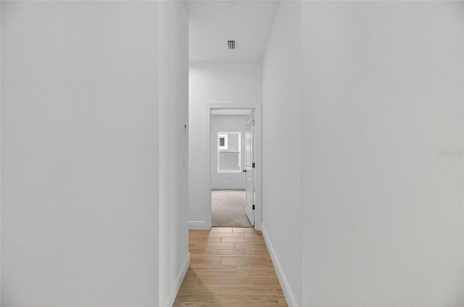 Spacious, unfurnished interior of a new home in Waterset, Apollo Beach (Image 20).