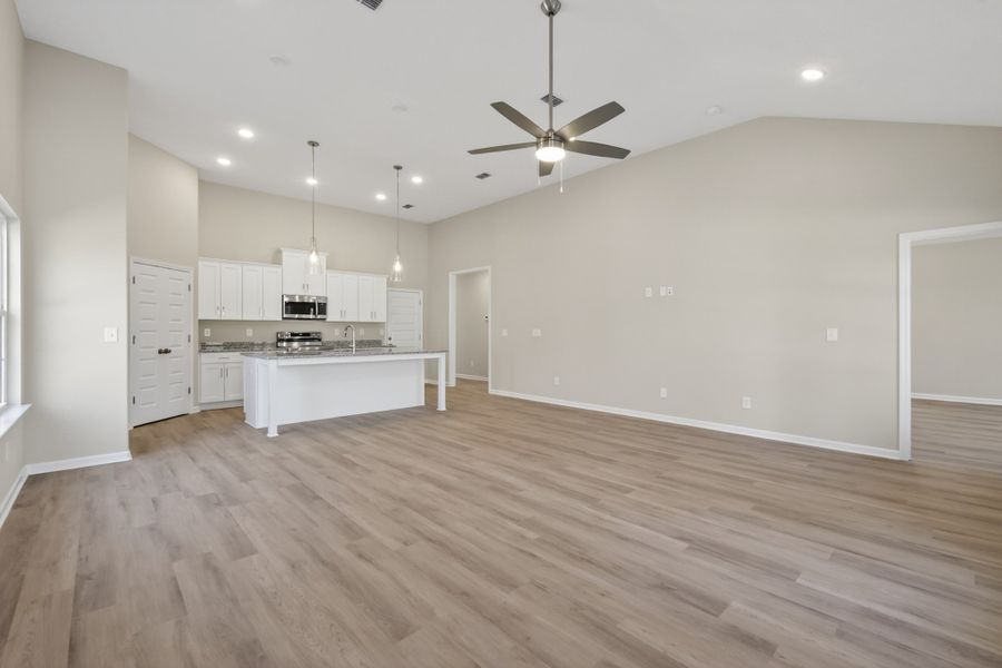 Spacious, unfurnished interior of a new home in Legacy Preserve, Tullahoma (Image 28).