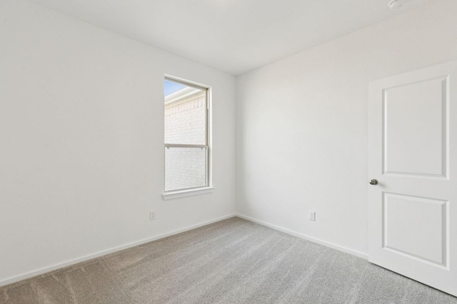 Spacious, unfurnished interior of a new home in River Ranch, Dayton (Image 24).