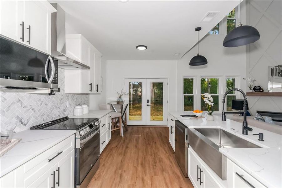 Furnished interior view inside a new home in , Atlanta (Image 29).