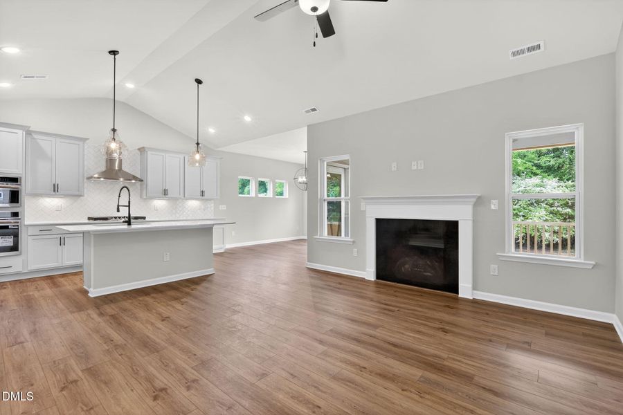 8-web-or-mls-492-beacon-hill-rd-new-home 8-web-or-mls-492-beacon-hill-rd-new-home