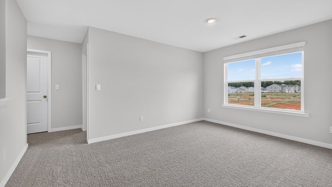 Spacious, unfurnished interior of a new home in Laurelbrook, Sherrills Ford (Image 29).