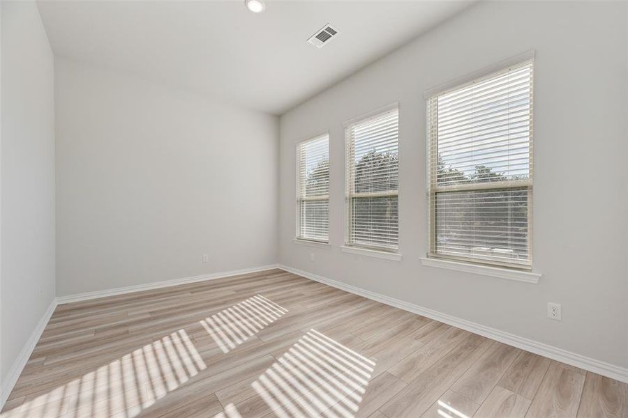 Spacious, unfurnished interior of a new home in Wade Settlement Townhomes, Frisco (Image 22).