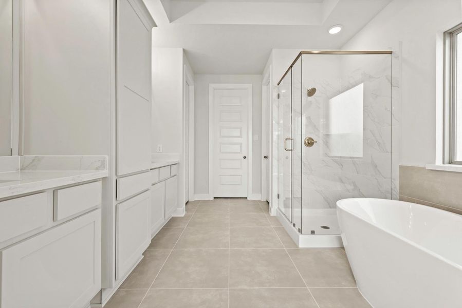 Representative image. Features, specifications, selections and colors may vary.