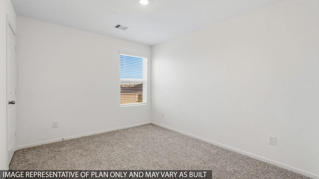 Spacious, unfurnished interior of a new home in Chapel Lakes, Montgomery (Image 16).
