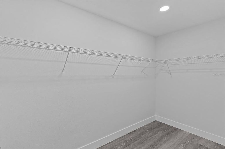 Spacious, unfurnished interior of a new home in , Ocklawaha (Image 26).