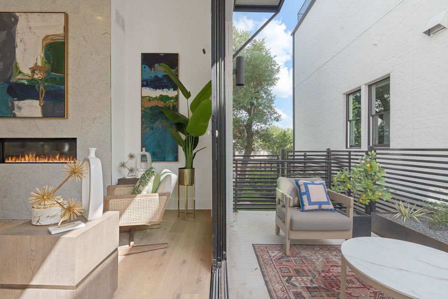 Exterior details and patio area of a home in Spyglass, Austin (Image 4).
