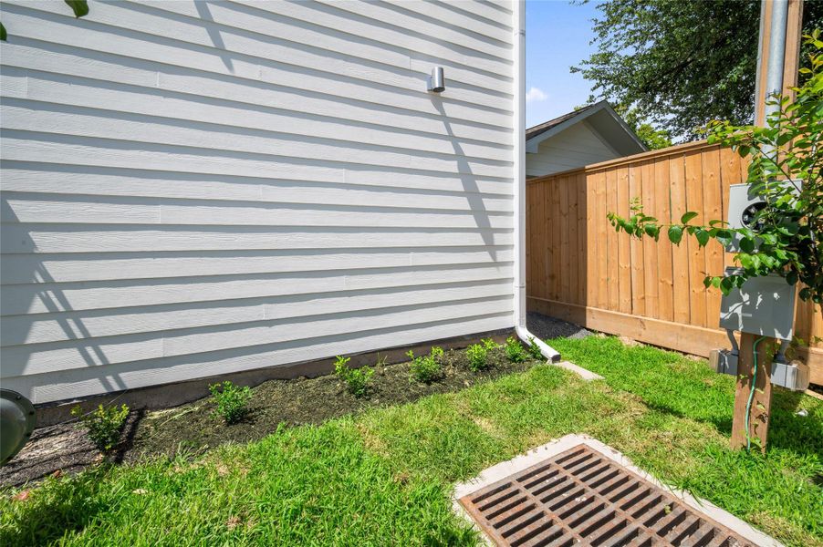 Exterior details and patio area of a home in , Houston (Image 26).